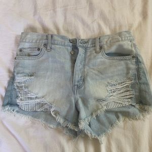 American eagle shorts, medium rise